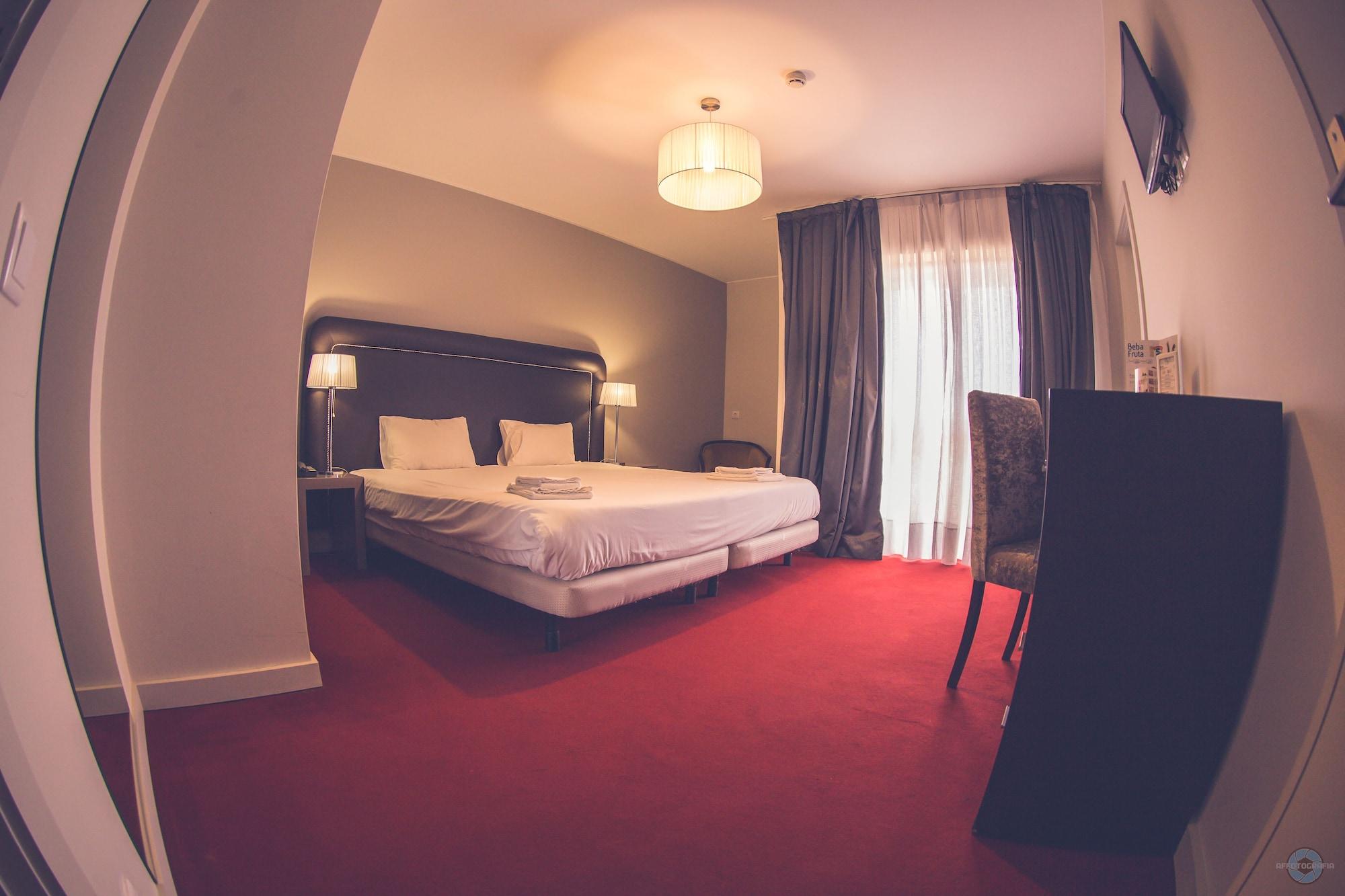Vila Hotel By Vimahotels ギマランイス エクステリア 写真