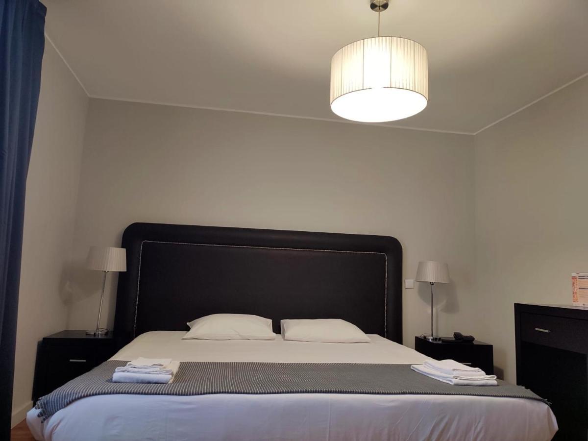 Vila Hotel By Vimahotels ギマランイス エクステリア 写真